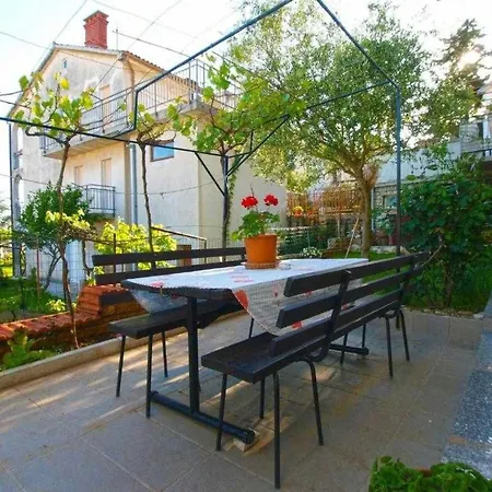 Jaksa Marija A2 By Interhome Pula