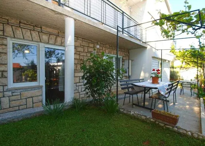 Appartement Jaksa Marija A2 By Interhome Pula